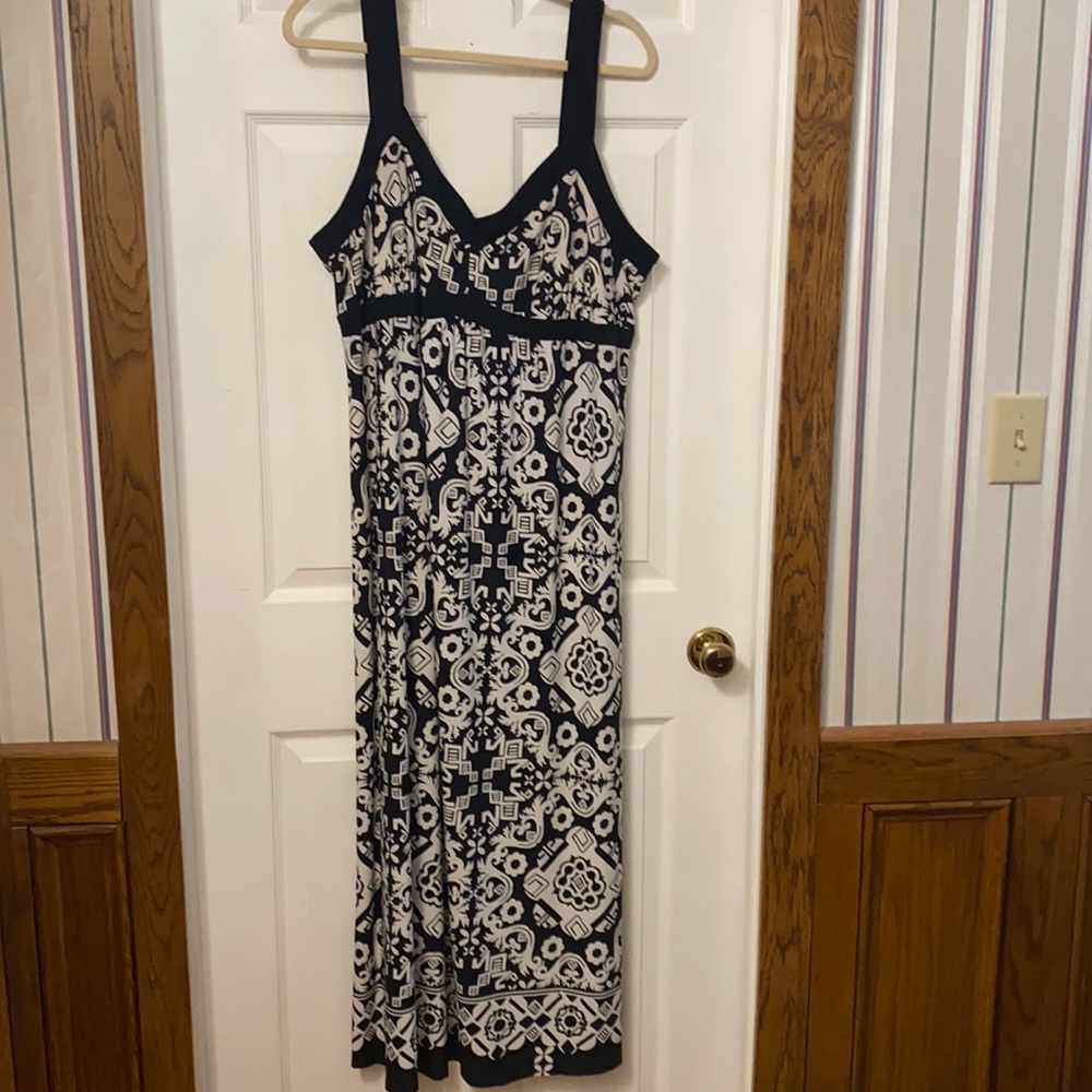 Pretty Casual Black and White Maxi